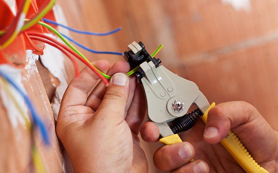 électricien de maintenance Jouars-Pontchartrain